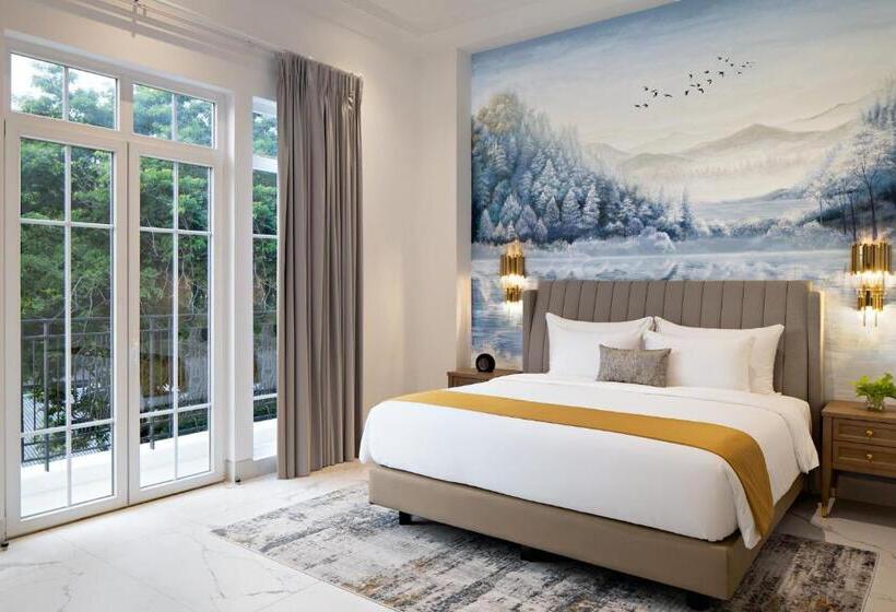 هتل The Grand Mansion Menteng By The Crest Collection