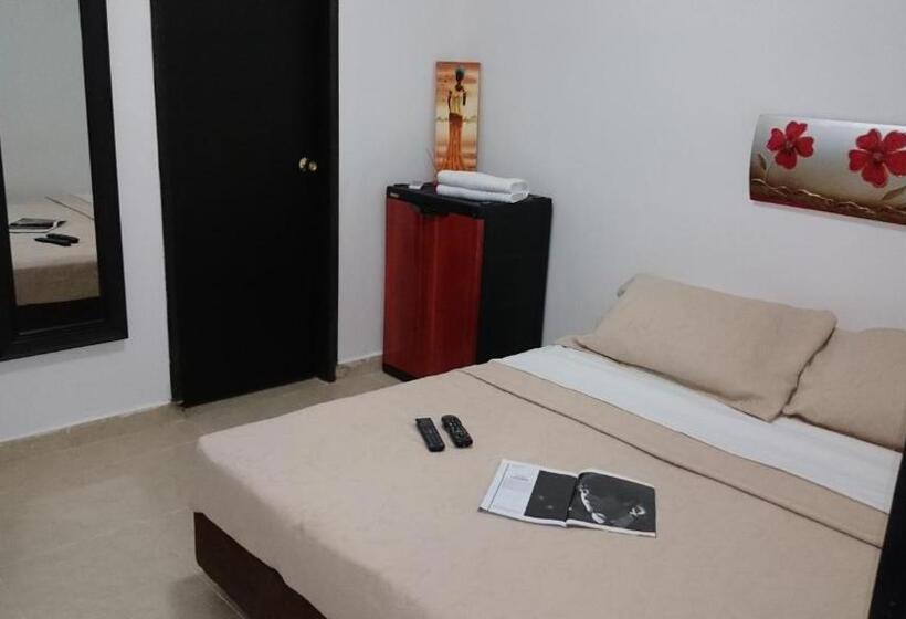 هاستل Villa Sarie Bay