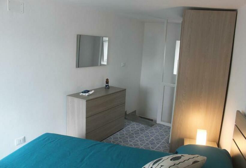 Bed and Breakfast Camere Dieci Maggio Beb Dory, Nemo, Guizzo