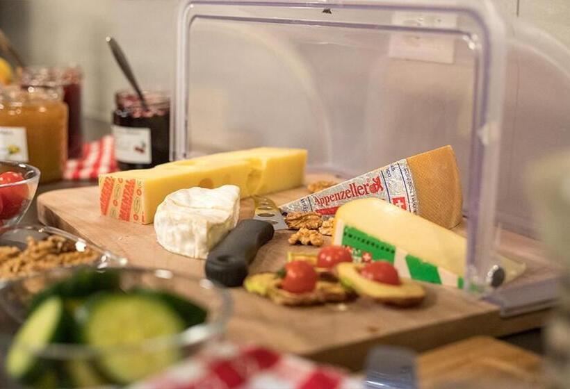 בית מלון כפרי Hof Tschannen