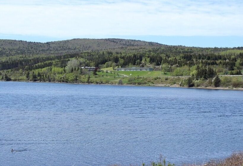 فندق على الطريق Duck Cove Inn