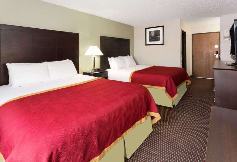 فندق Baymont By Wyndham Beloit