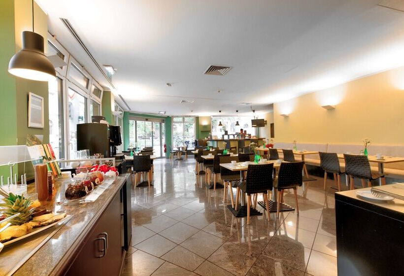 Отель Berlin Mitte By Campanile