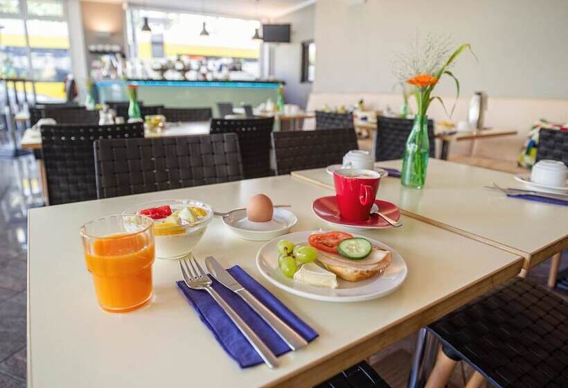 Отель Berlin Mitte By Campanile