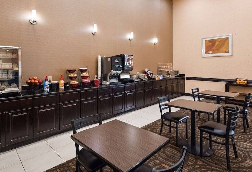 هتل Best Western Plus Newark/christiana Inn