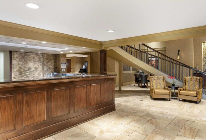 هتل Best Western Plus Ramkota