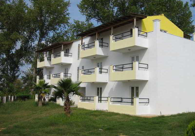 ホテル Caravel Pool