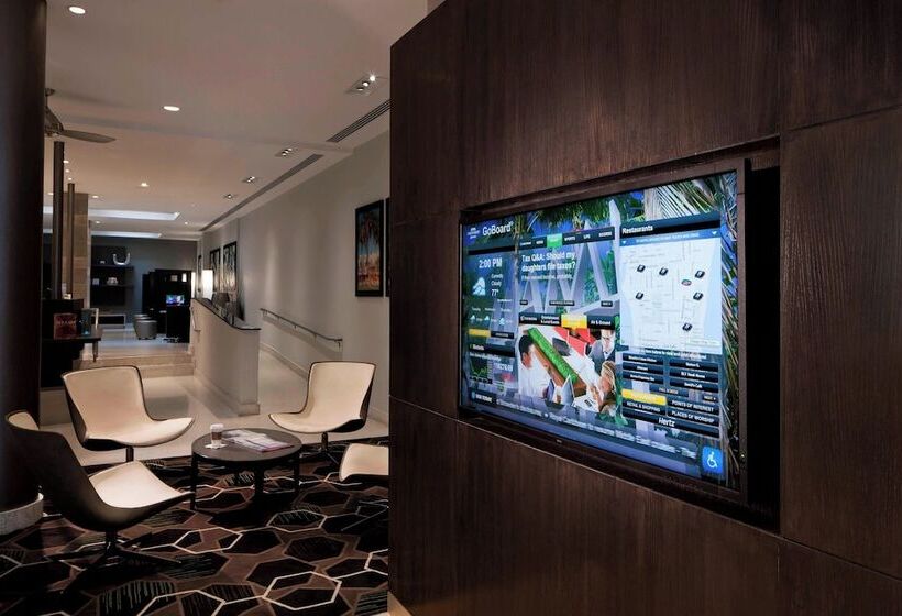 هتل Courtyard Miami Beach South Beach
