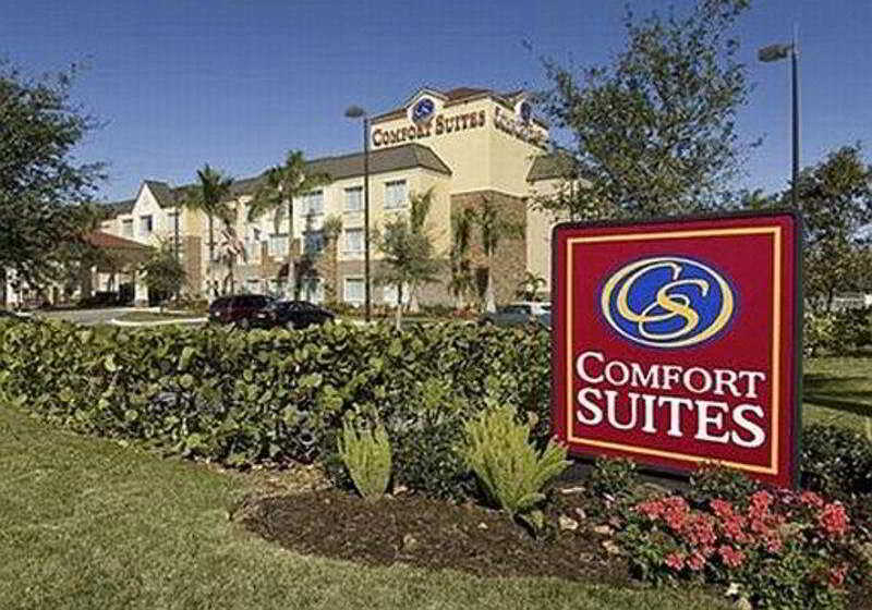 Отель Courtyard By Marriott Sarasota At University Town Center