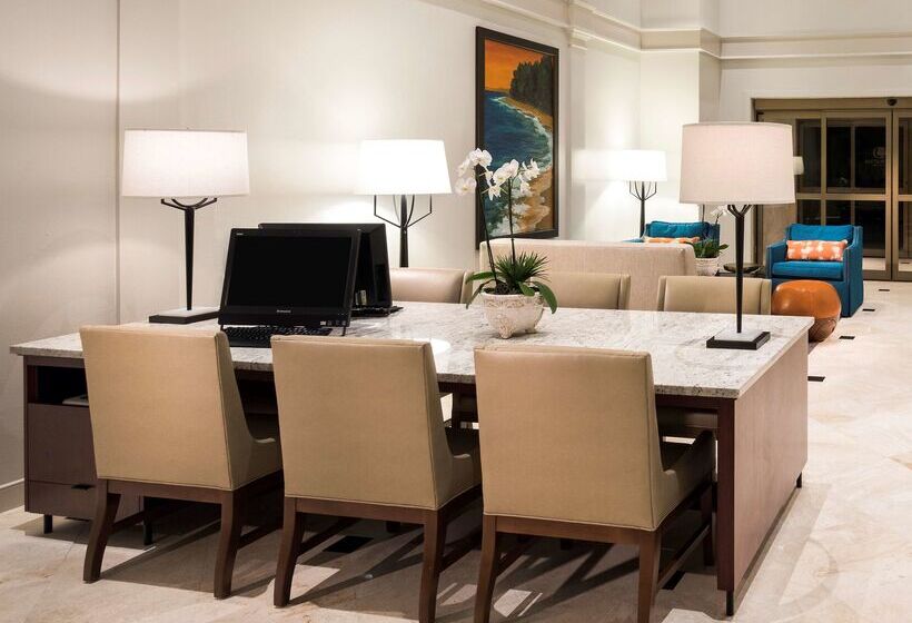 فندق Doubletree Suites By Hilton Naples