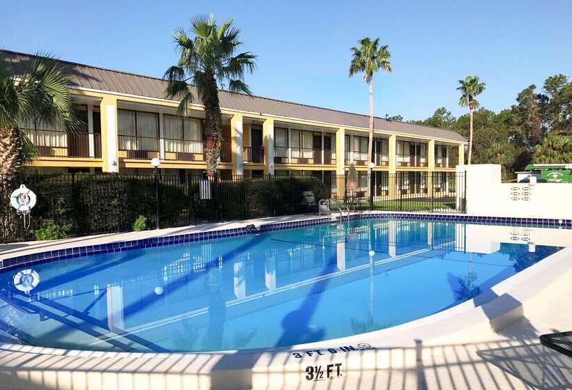 فندق Econo Lodge