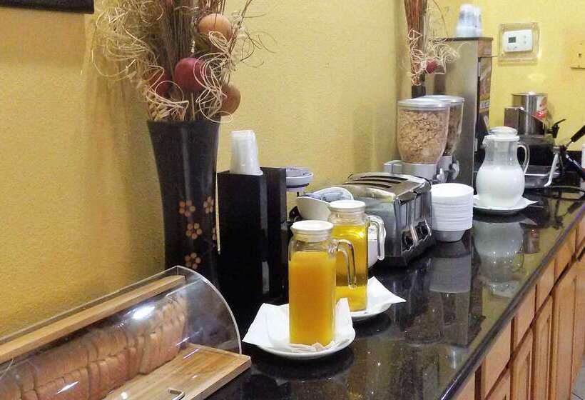 فندق Econo Lodge