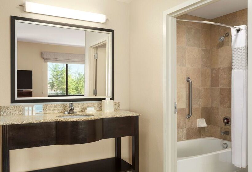 בית מלון כפרי Hampton Inn & Suites Phoenix Glendale Westgate