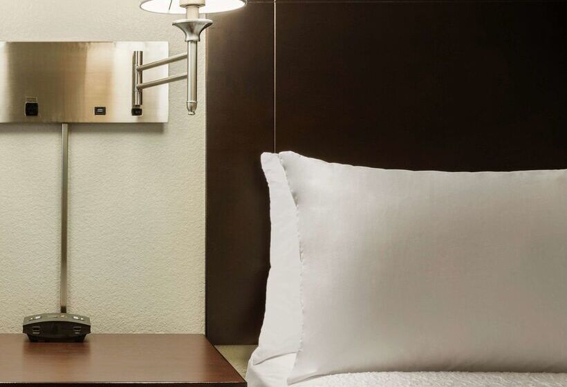 בית מלון כפרי Hampton Inn & Suites Phoenix Glendale Westgate