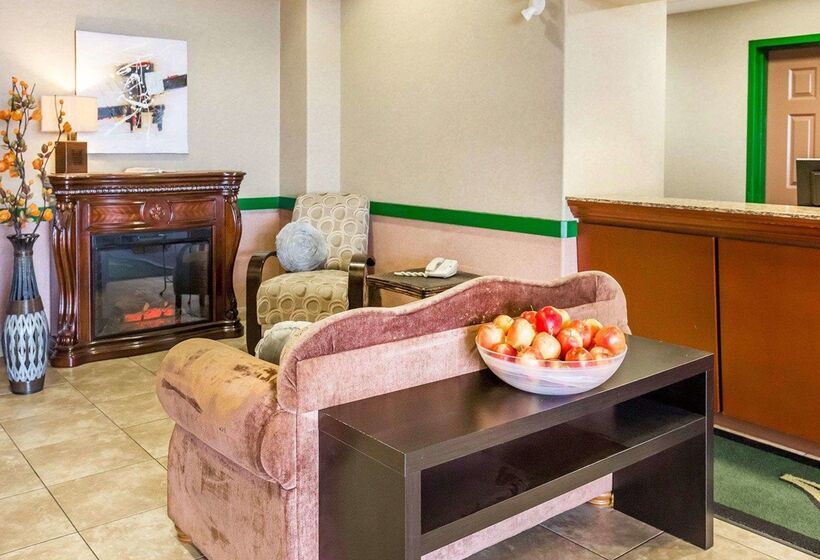 בית מלון כפרי Quality Inn & Suites