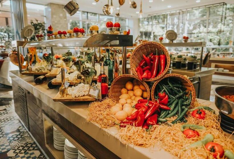 هتل Saturn Palace Resort   All Inclusive