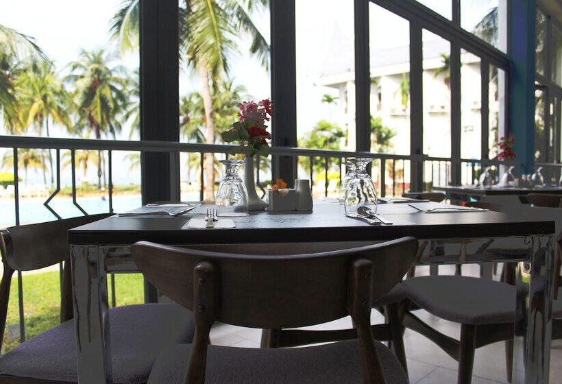 هتل The Grand Beach Resort Port Dickson