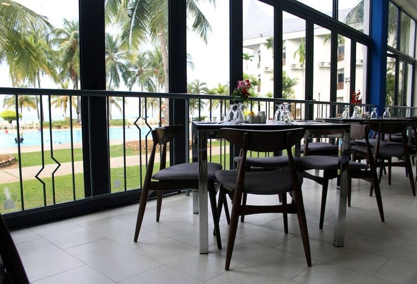 هتل The Grand Beach Resort Port Dickson