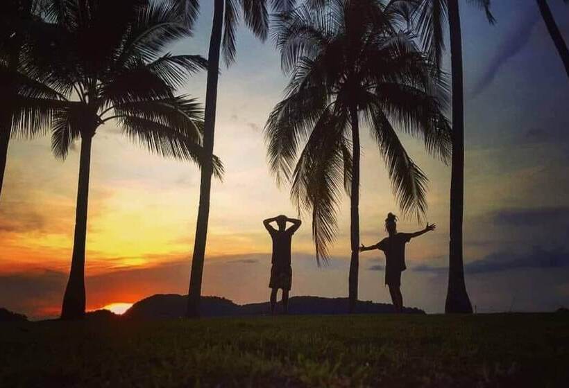 هتل Hostel19 Langkawi