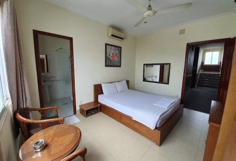 هتل The Six Hoang Long Son 3