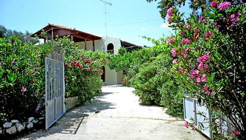 호텔 Aris Studios & Apartments