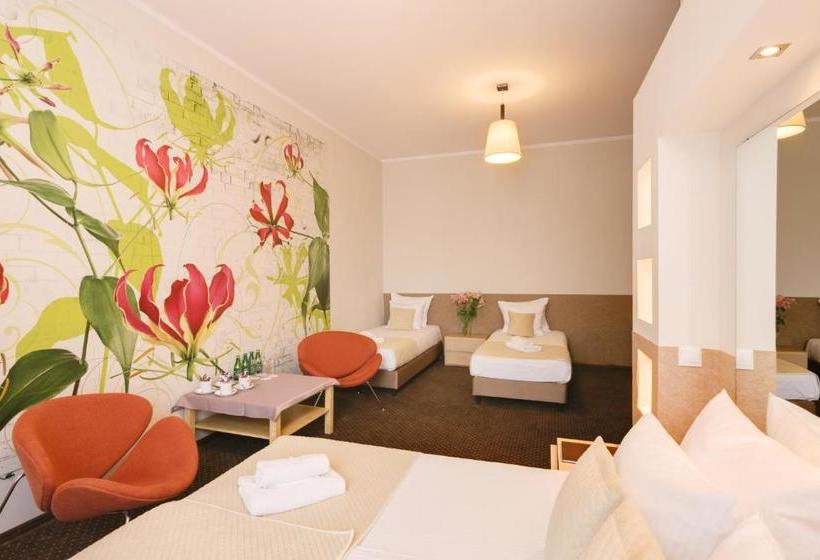 Отель Atelier Apart By Artery S