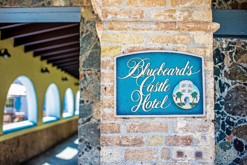 هتل Castle Villas At Bluebeard S