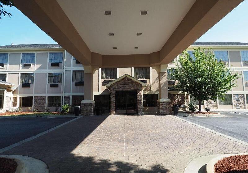 هتل Country Inn & Suites By Radisson, Canton, Ga