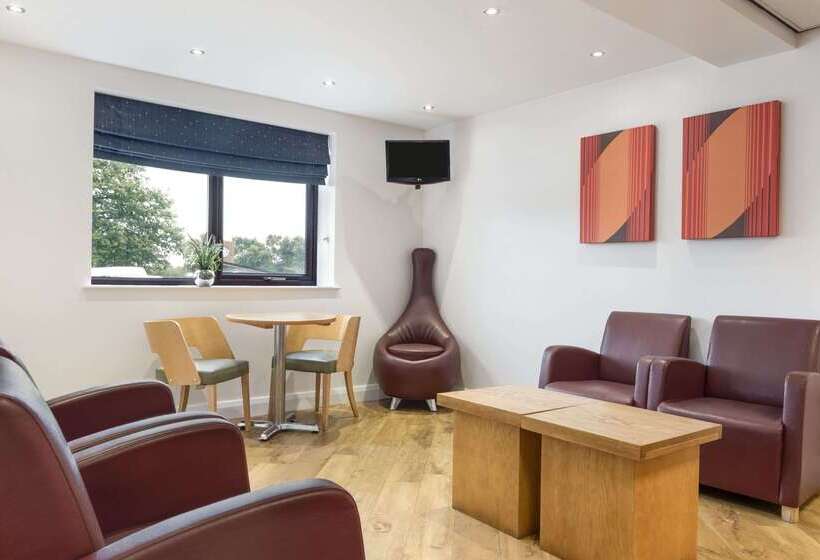 فندق Days Inn Corley Nec   M6