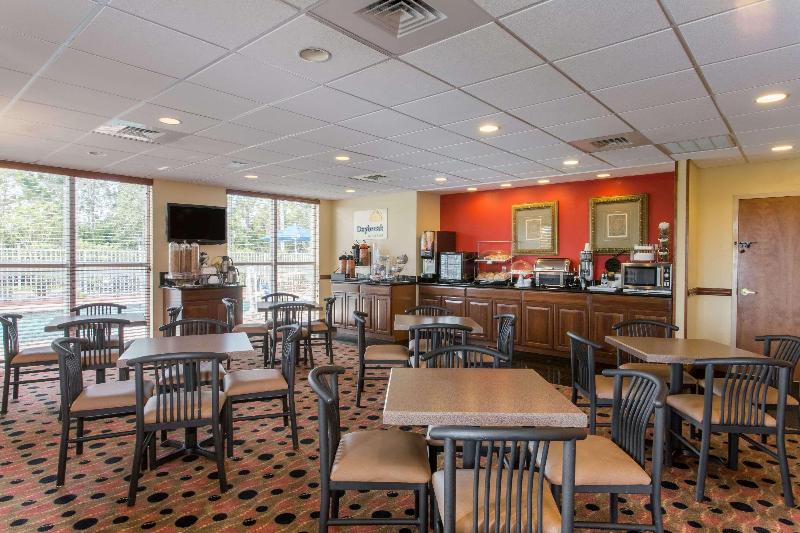 فندق Days Inn & Suites By Wyndham Fort Pierce I95