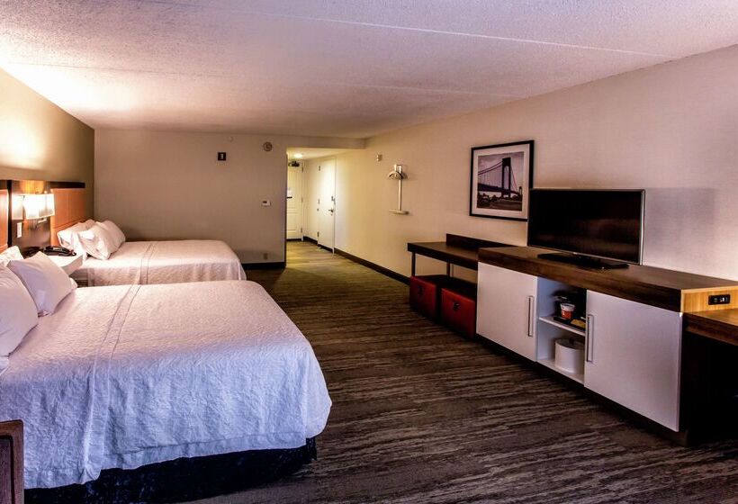 فندق Hampton Inn & Suites Staten Island