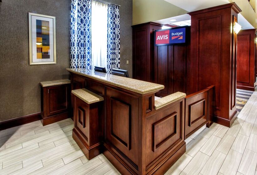 فندق Hampton Inn & Suites Staten Island