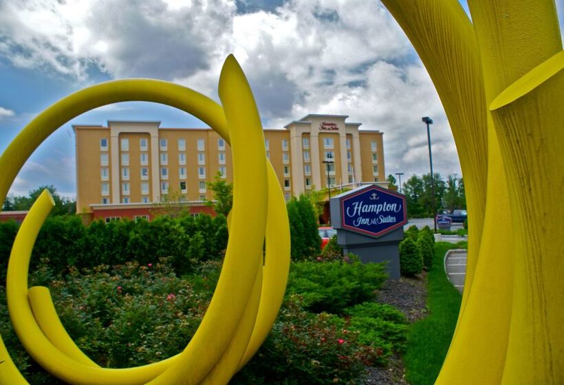 هتل Hampton Inn & Suites Staten Island