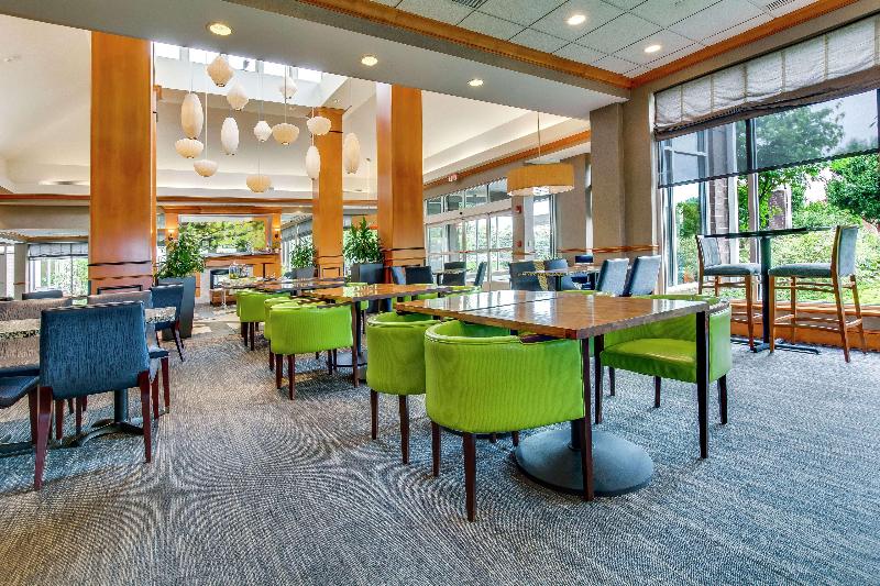 هتل Hilton Garden Inn Louisville Airport
