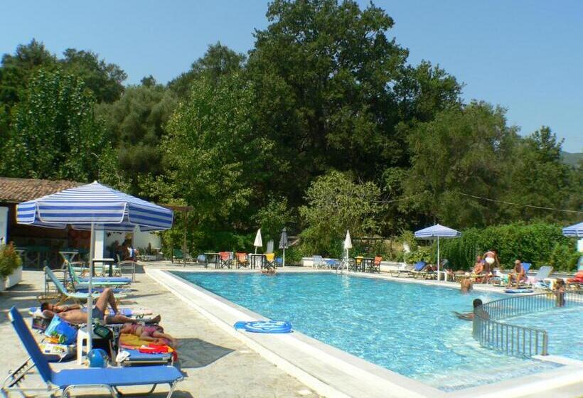 ホテル Ipsos Beach