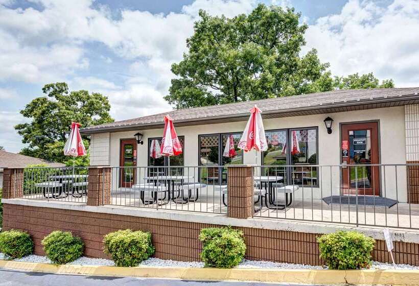 هتل Quality Inn West