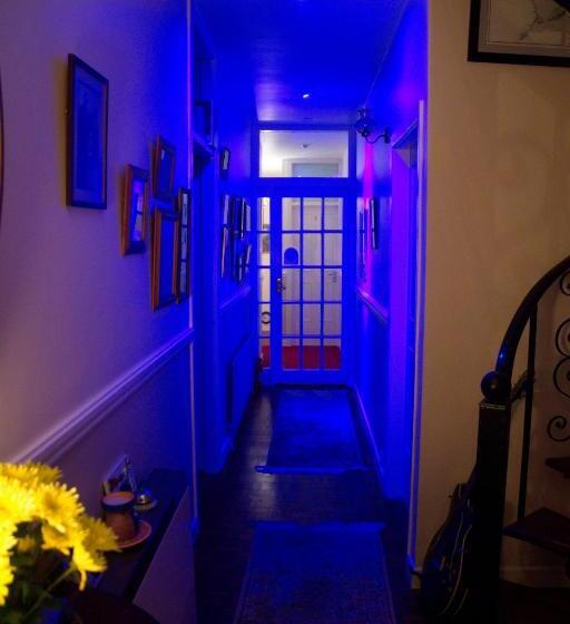 فندق Sea Breeze Bed And Breakfast