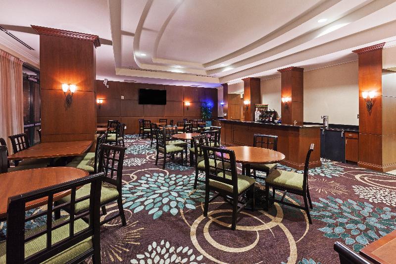 هتل Staybridge Suites San Antonio Downtown Convention Center, An Ihg