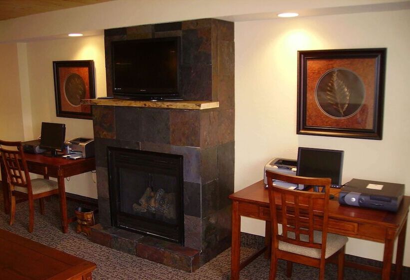 هتل Super 8 By Wyndham Rapid City