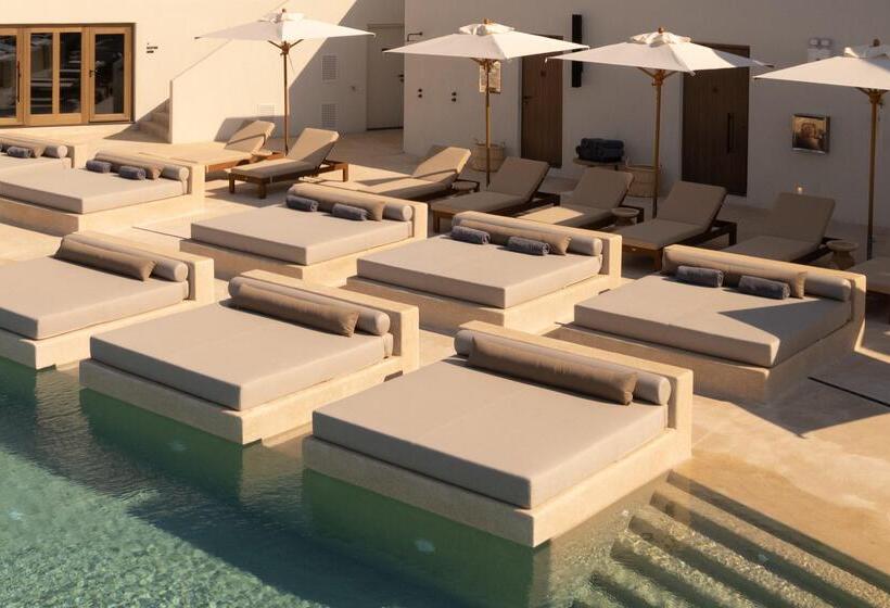 استراحتگاه Suntouch Suites