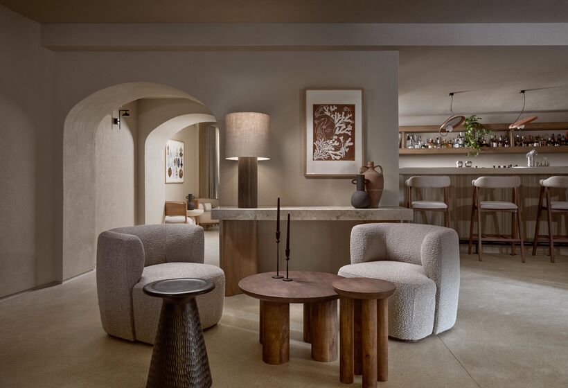 استراحتگاه Suntouch Suites