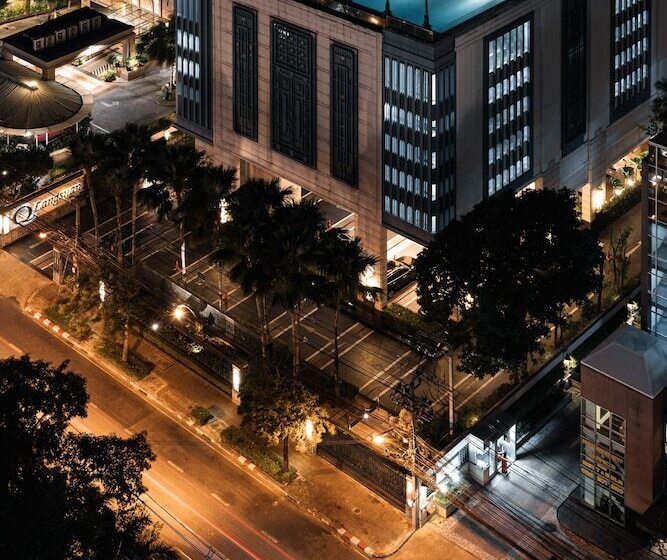 Отель Urbana Langsuan