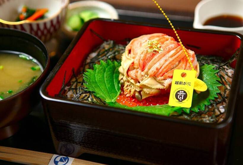 هتل The Retreat Mikuni