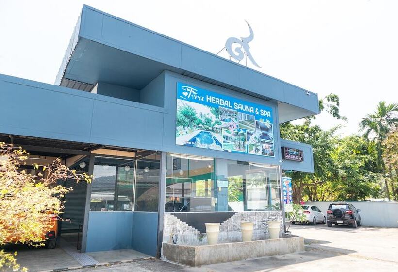 هتل Tira Hostel @chalong Phuket By Oyo Rooms