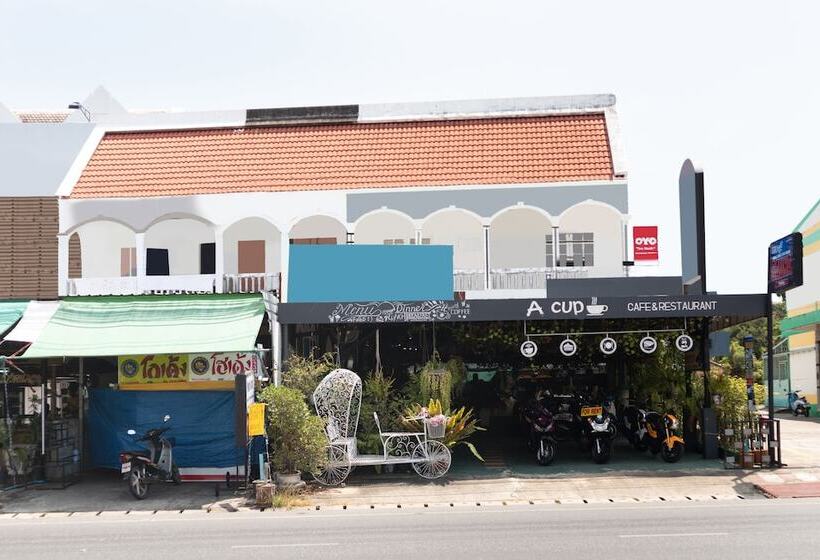 هتل Tira Hostel @chalong Phuket By Oyo Rooms