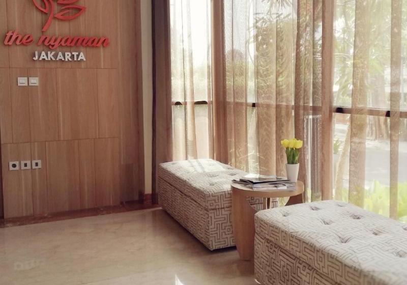 Отель The Nyaman Jakarta