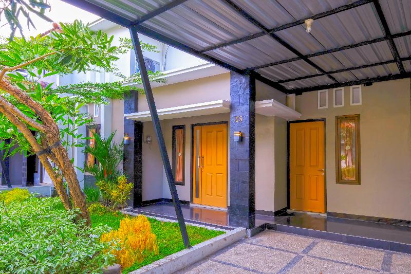 هتل Grand Villa Meninting By Oyo Rooms