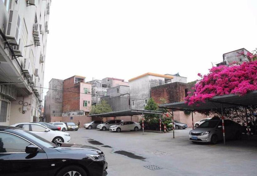 Pai Hotels Yangjiang Baili Plaza Bus Terminal