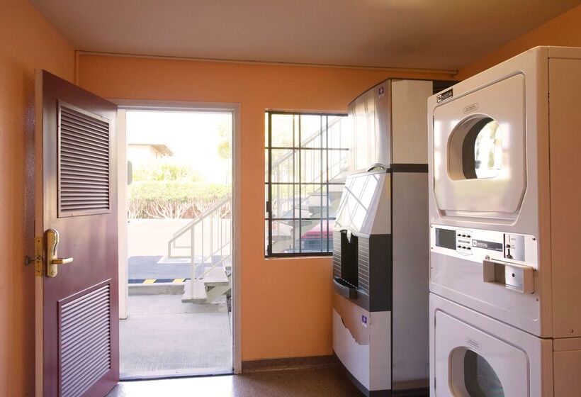 هتل Americas Best Value Inn   Milpitas