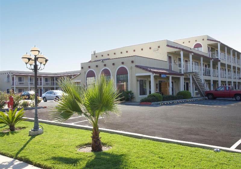 هتل Americas Best Value Inn   Milpitas